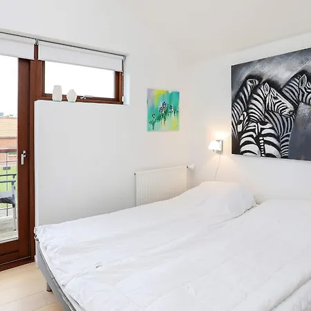 4 Star In Apartment *